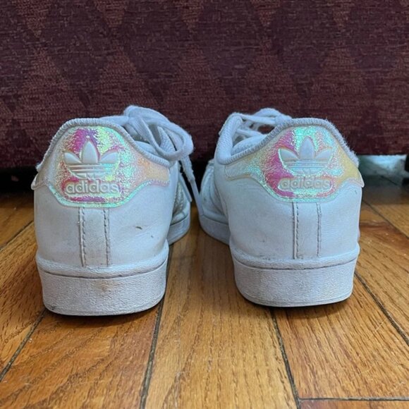 Adidas Superstar shoes with a touch of shine, size Y3 (adult  35) - Picture 7 of 9